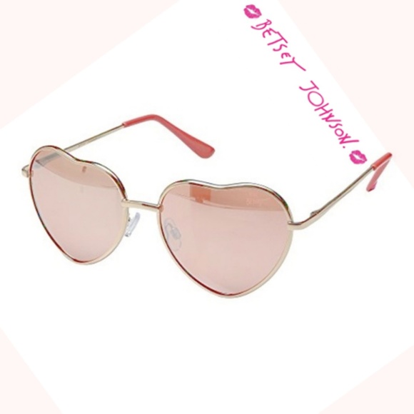 Betsey Johnson Accessories - Betsey Johnson ~ Rosey Hearts Sunglasses